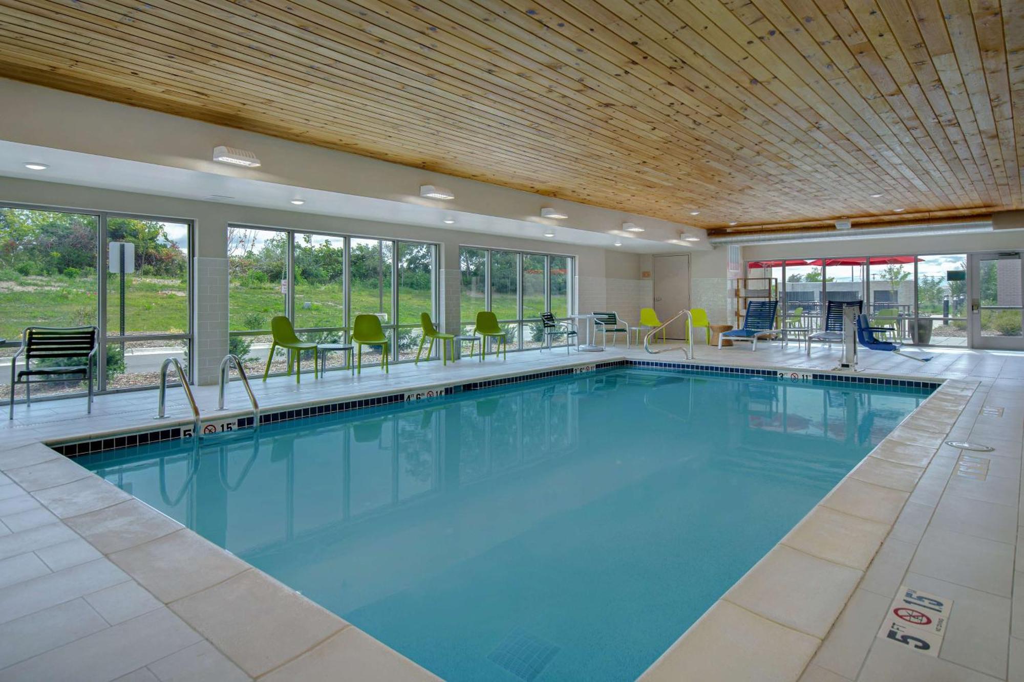 Home2 Suites By Hilton Grand Rapids Airport Kentwood Eksteriør billede