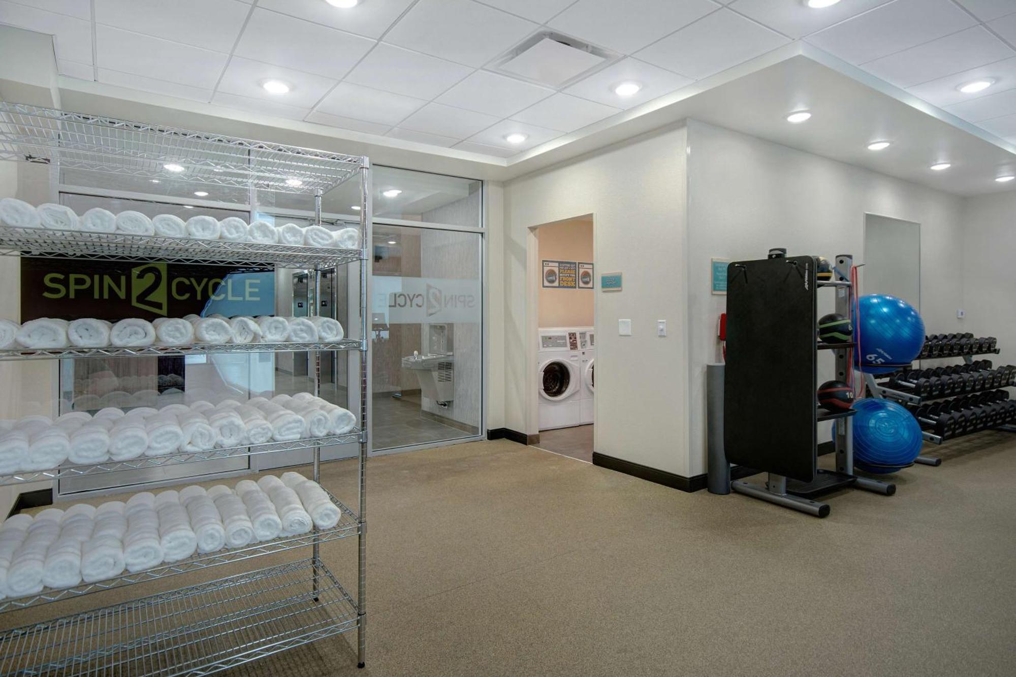 Home2 Suites By Hilton Grand Rapids Airport Kentwood Eksteriør billede
