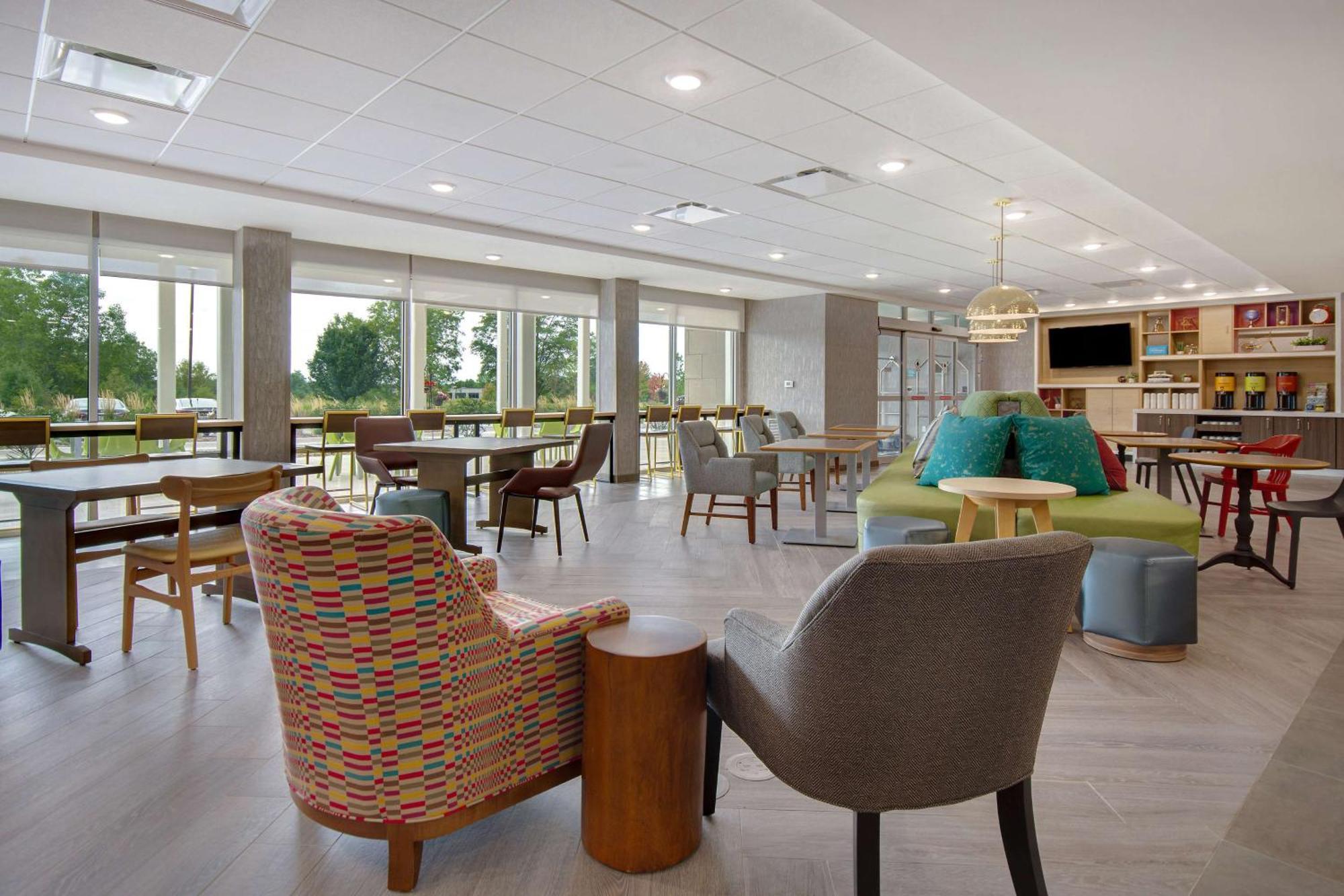 Home2 Suites By Hilton Grand Rapids Airport Kentwood Eksteriør billede