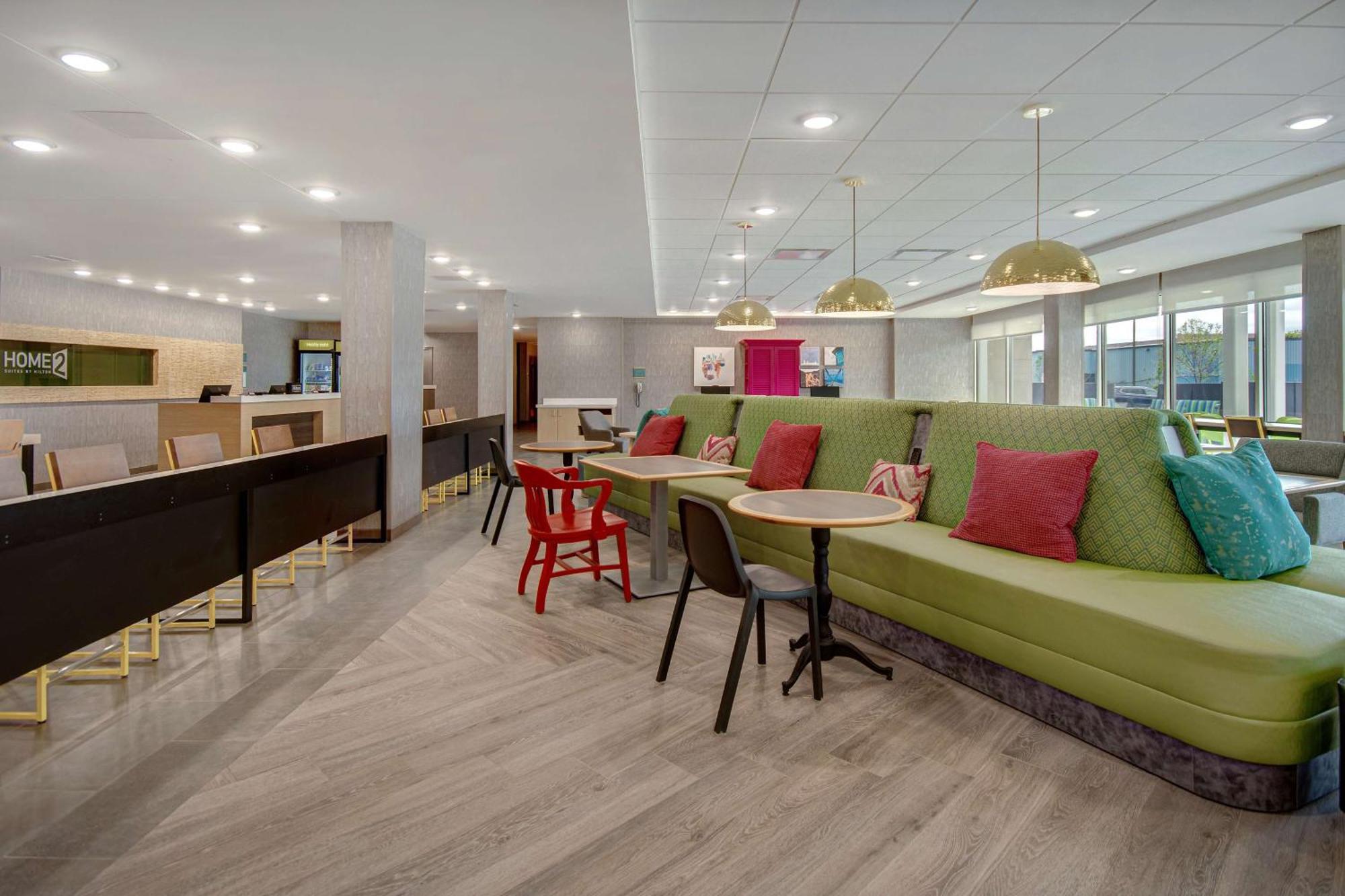 Home2 Suites By Hilton Grand Rapids Airport Kentwood Eksteriør billede